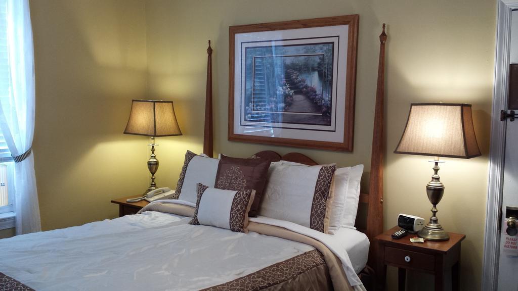 The Country Inn Of Berkeley Springs Chambre photo